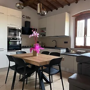 https://la-casa-in-castello.it-tuscanyhotel.com